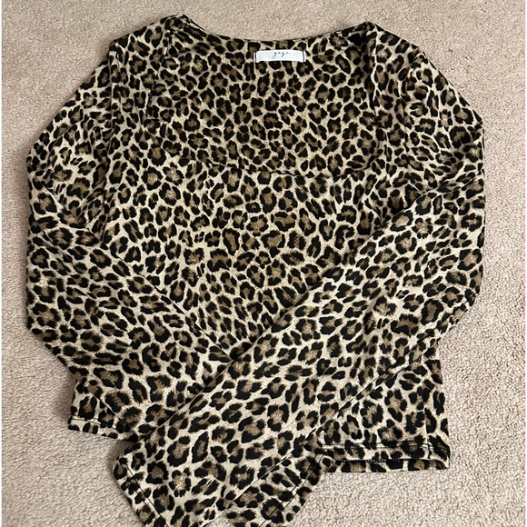 Leopard print top - Picture 1 of 4